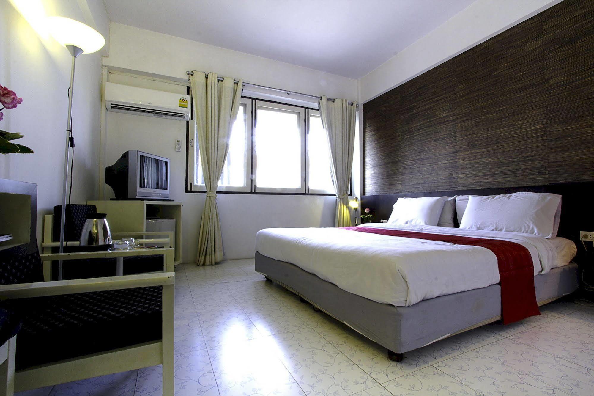 The Ratchathani Hotel Ubon Ratchathani Extérieur photo